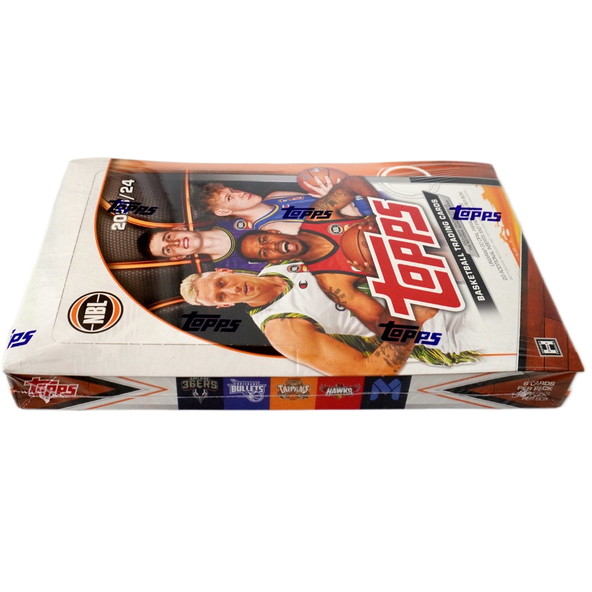 Topps NBL Basketball Hobby Box 2023/24 Seitenansicht – australische Basketballkarten, NBL Trading Cards mit Rookie Cards, Inserts und exklusiven Parallels kaufen bei Habibicards