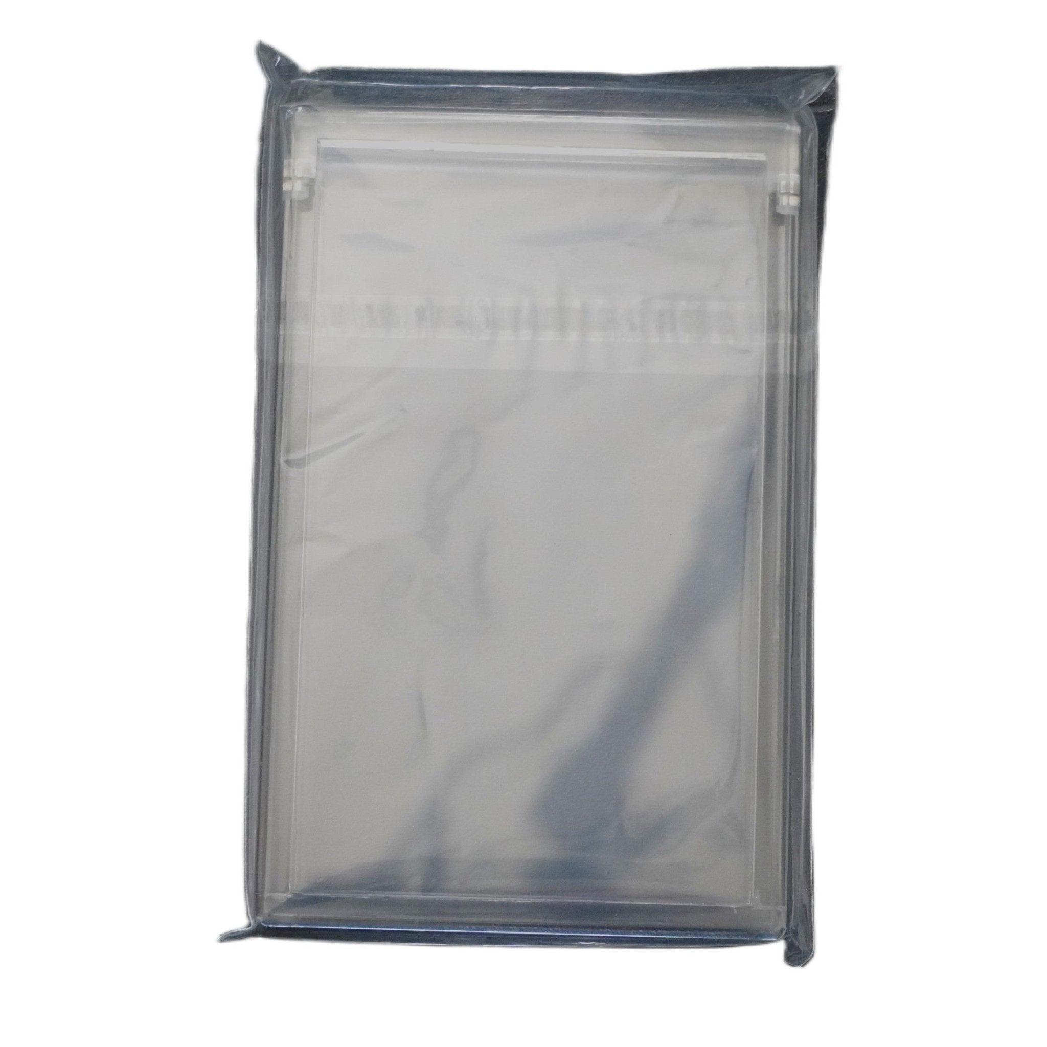 Kobra Collect Acryl Booster Pack Holder magnetic linke Seite – eleganter Sammlerhalter aus Acryl mit Magnetverschluss für Booster Packs von Pokémon, Panini, Topps und Yu-Gi-Oh!, Display Zubehör kaufen bei Habibicards