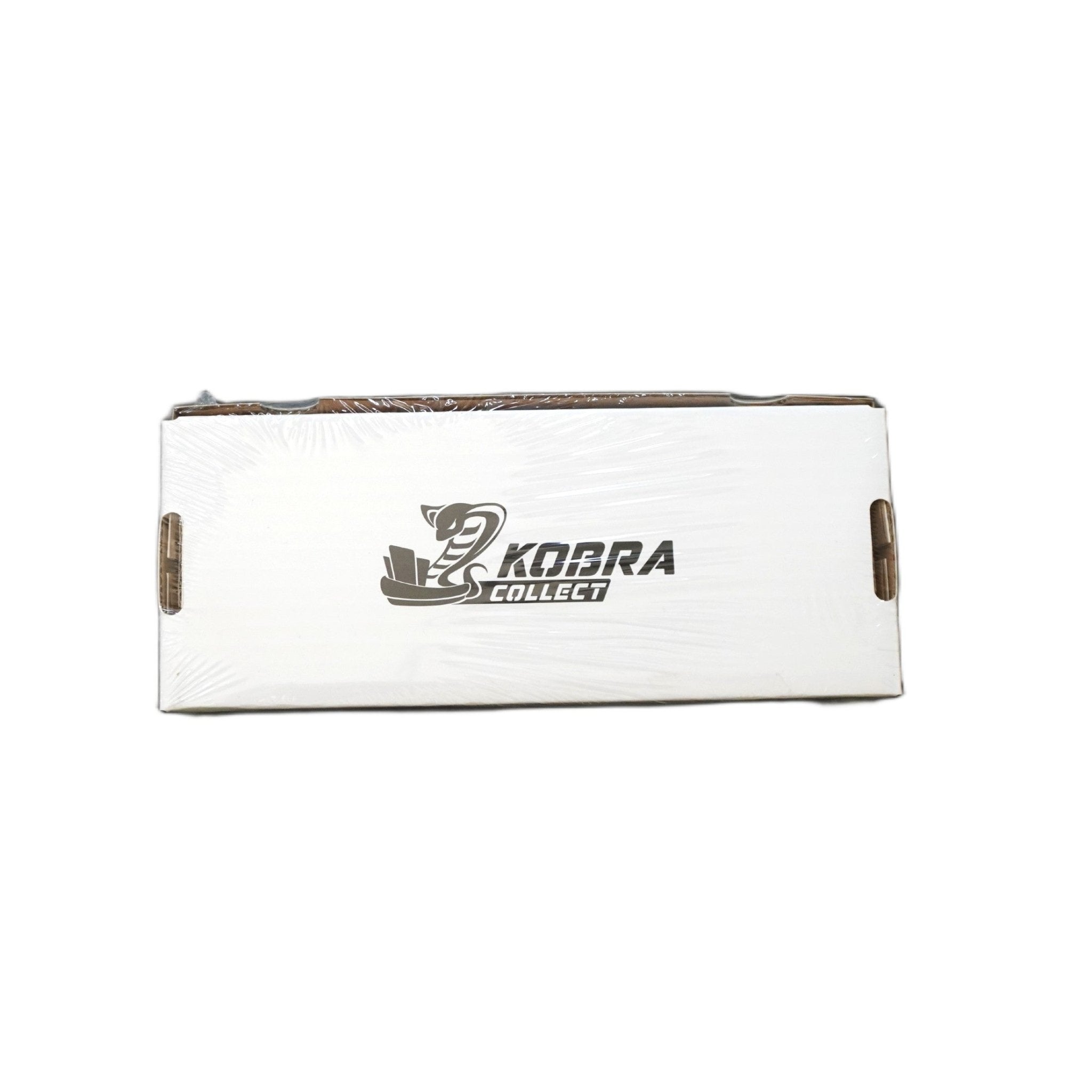 Kobra Collect Sammelkarten Aufbewahrungsbox 500 Rückseite – große Kartenbox für Kartensammlungen & TCG Zubehör | Karten sicher schützen & organisieren für Pokémon, Yu-Gi-Oh!, One Piece, Disney & Sportkarten kaufen