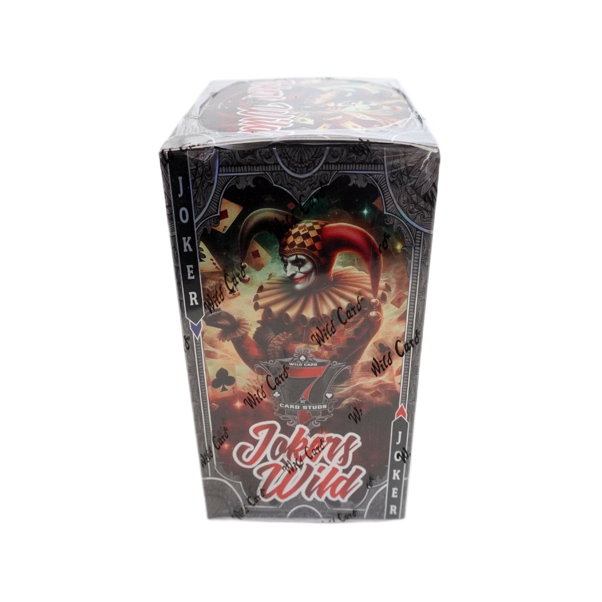 2024 Wild Card 7 Card Studs Jokers Wild Hobby Jumbo Box Schrägansicht – exklusive Wild Card NFL Trading Cards Box im 3D-Winkel, offizielles Jokers Wild Football TCG Hobby Jumbo Display 2024 für Sammler online kaufen